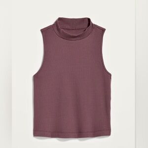Mock neck tank top ribbed.